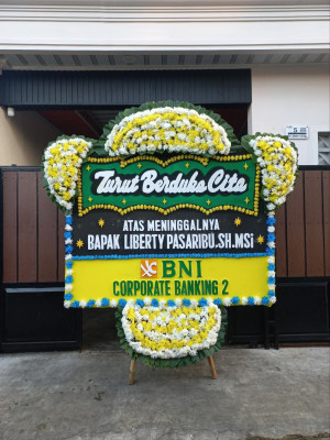 Papan Bunga Duka di Hilimegai